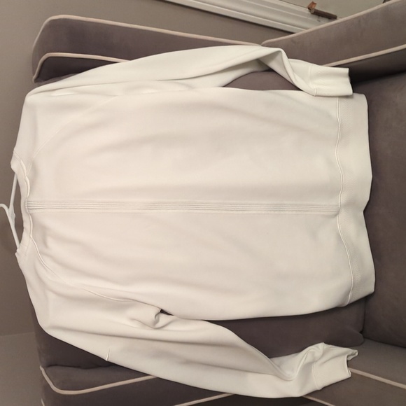 Men's Medium Cavaliers Pullover - Picture 2 of 5